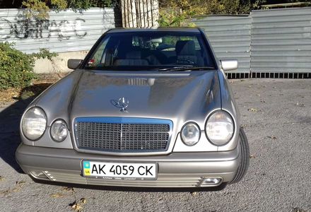 Продам Mercedes-Benz E-Class 220 1998 года в г. Ялта, АР Крым