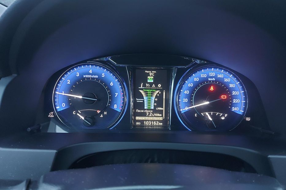 Продам Toyota Camry 55 2016 года в Одессе