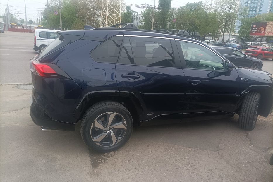 Продам Toyota Rav 4 плагин 2021 года в Одессе
